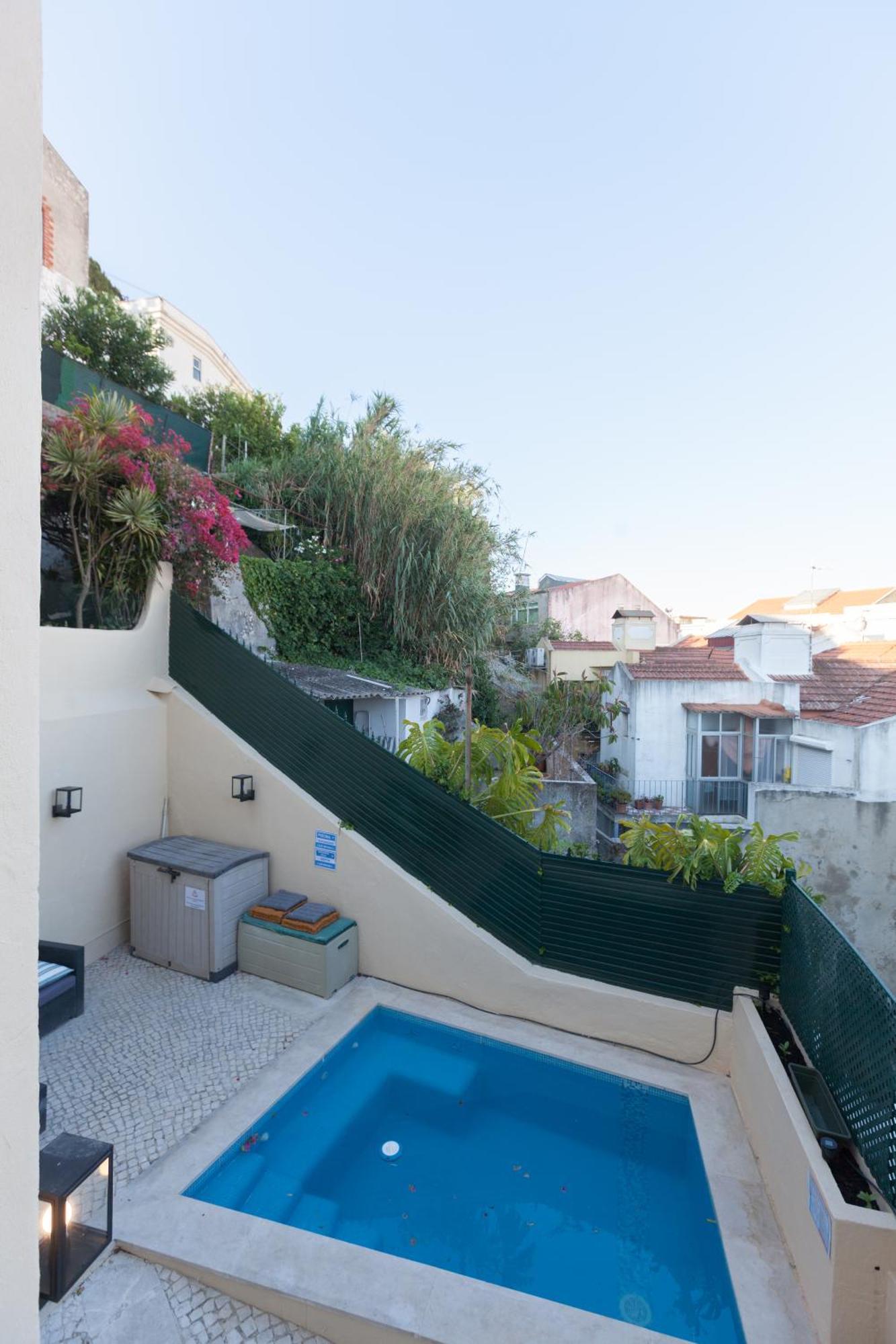Flh Graca Charming Duplex With Small Pool Lisbon